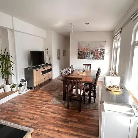 Ganze Citywohnung 4 Schlafzimmer *