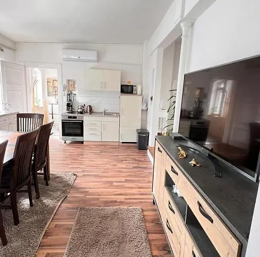 Ganze Citywohnung 4 Schlafzimmer アパート *